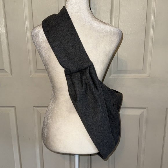 Good2Go Gray Fleece Pet Carrier/Sling - Picture 2 of 4